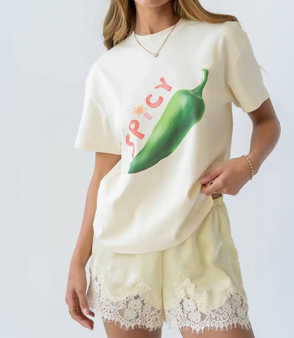 NEW SUNDAY EDITION spicy graphic tee in cream
